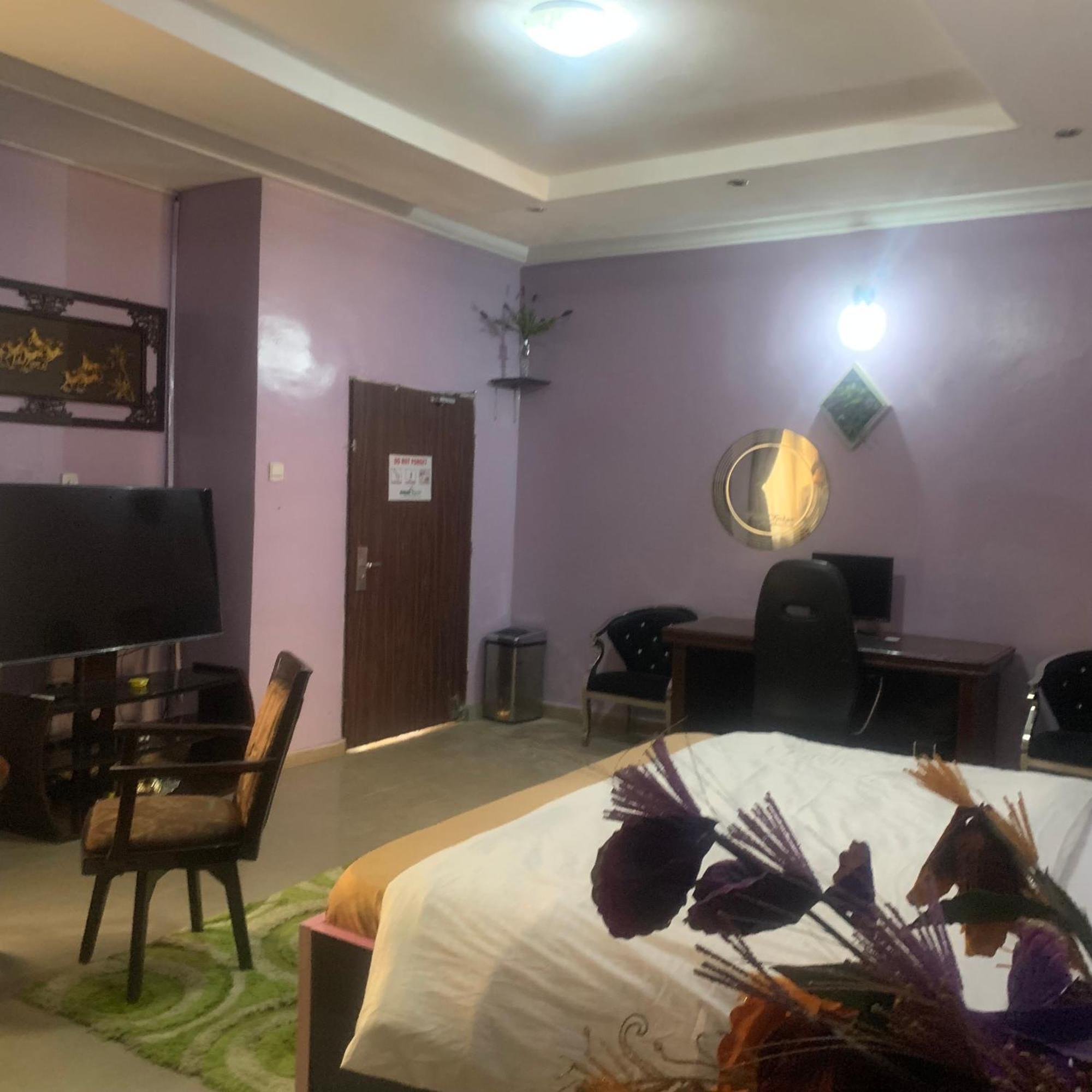 Health Plaza Abuja Aparthotel Exterior foto
